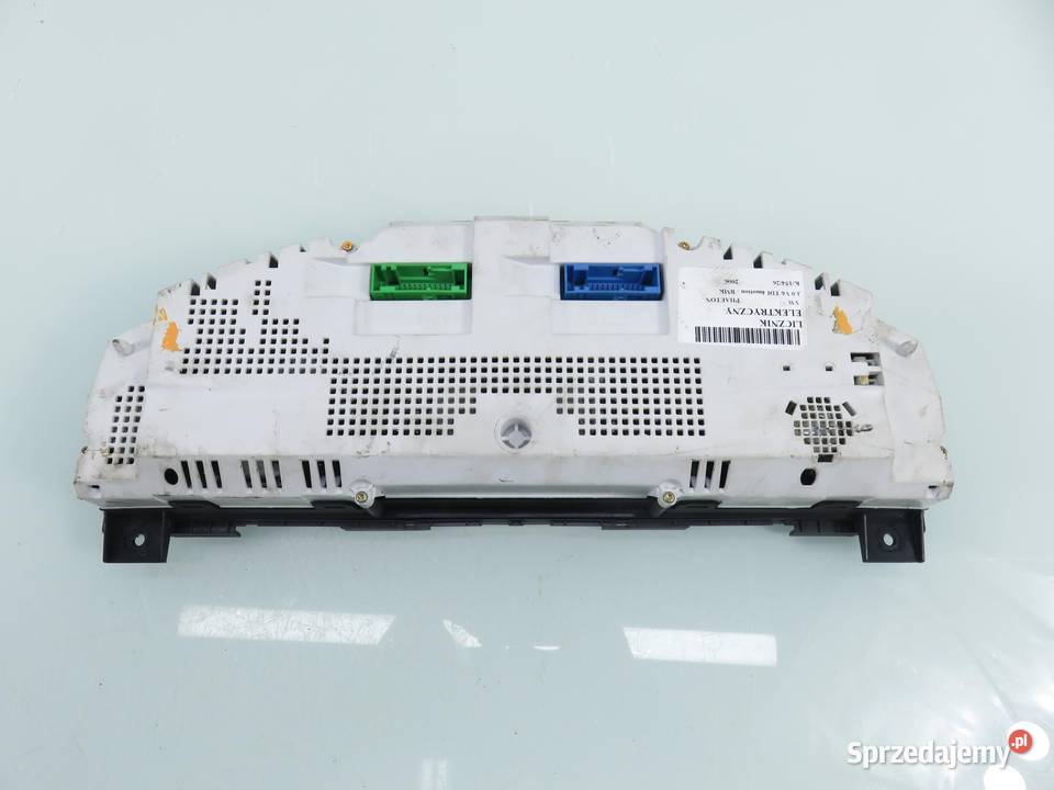 LICZNIK VW PHAETON 30 TDI 3D0920882F 0263619304 osobowe