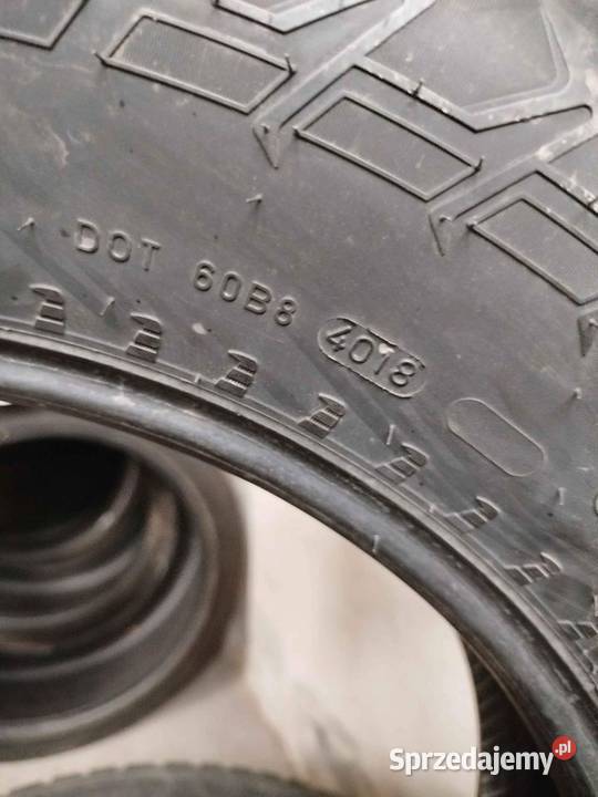 Opony Nokian Hakkapelitta LT2 24570 r17 Biała
