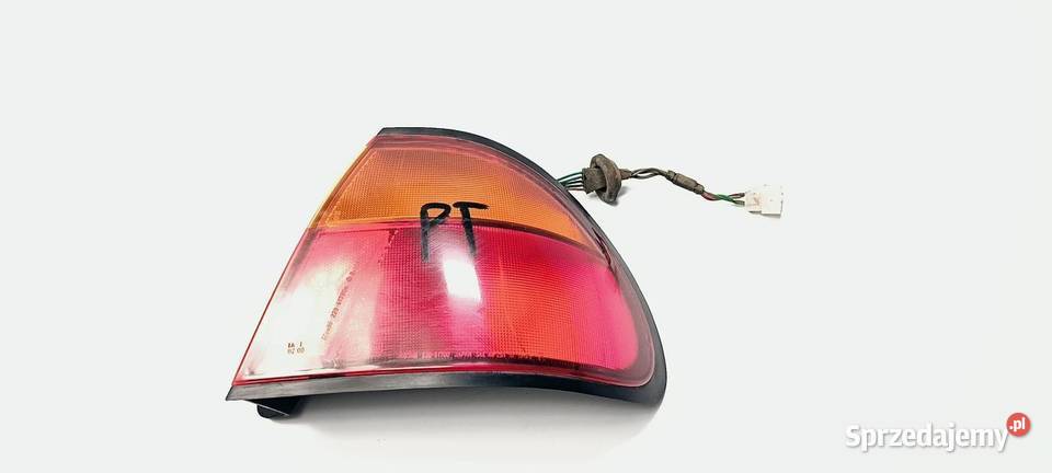 LAMPA PRAWA TYŁ MAZDA 323 Lipno sprzedam