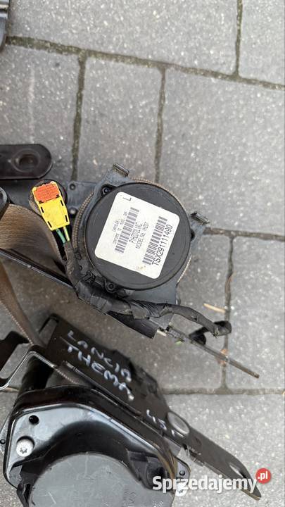 Chrysler 300c lancia thema pasy lewy prawy osobowe