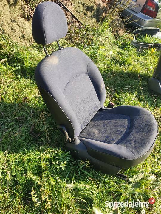 Fotel prawy pasażera Peugeot 206 3 drzwi 98 osobowe Kraków