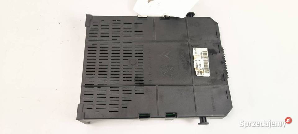 SKRZYNKA BEZPIECZNIKÓW PEUGEOT 307 osobowe