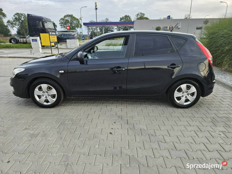 Hyundai i30 14 109 klima elektryka zadbany stan wspomaganie kierownicy Strzegom