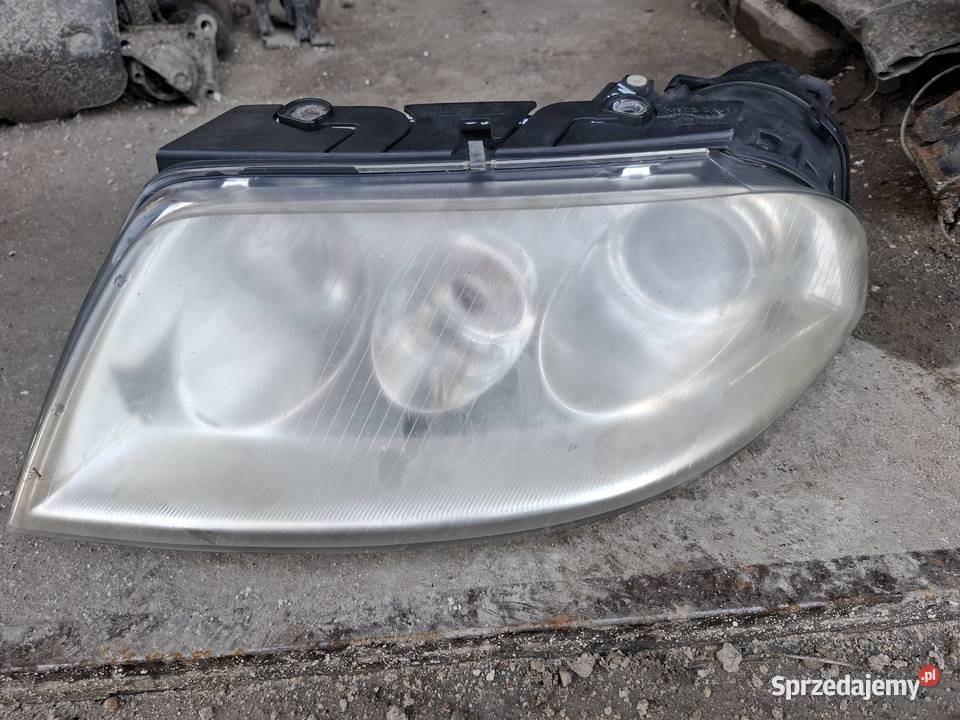 Lampa Prawa Przód Volkswagen Passat B5 FL XENON Wisznice