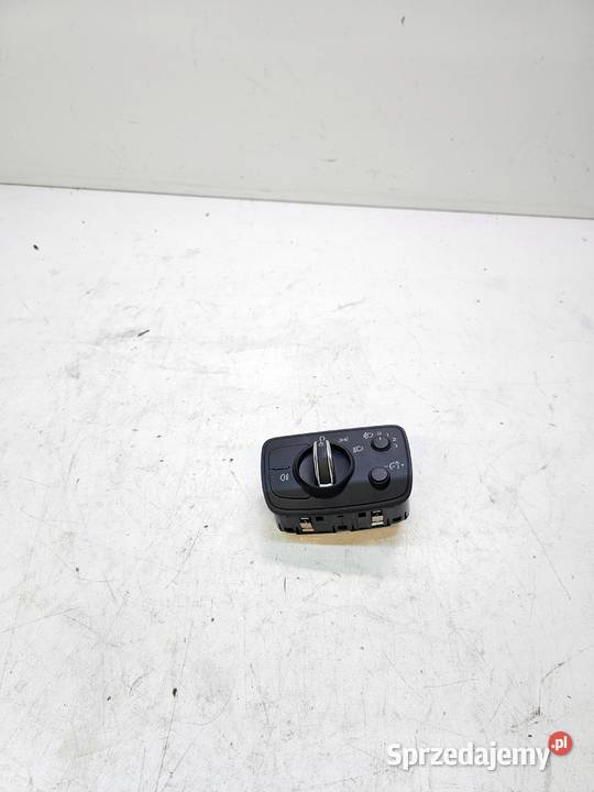 PRZEŁĄCZNIK ŚWIATEŁ AUDI A3 8V 8V0941531AF Przystajń