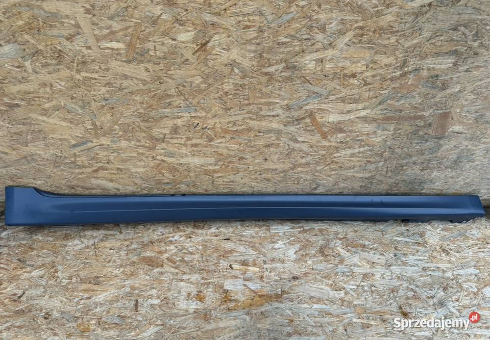 Listwa progowa próg prawa rh bmw 5 G30 G31 osobowe