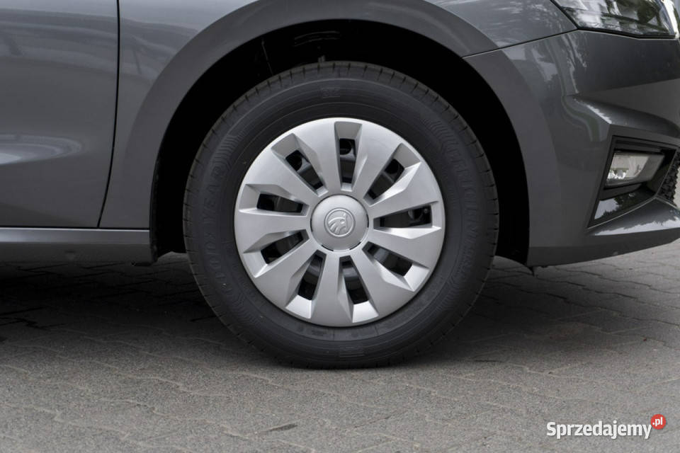 koda Fabia Essence 10 MPI 80 Dostępna ręki IV Hatchback Łódź