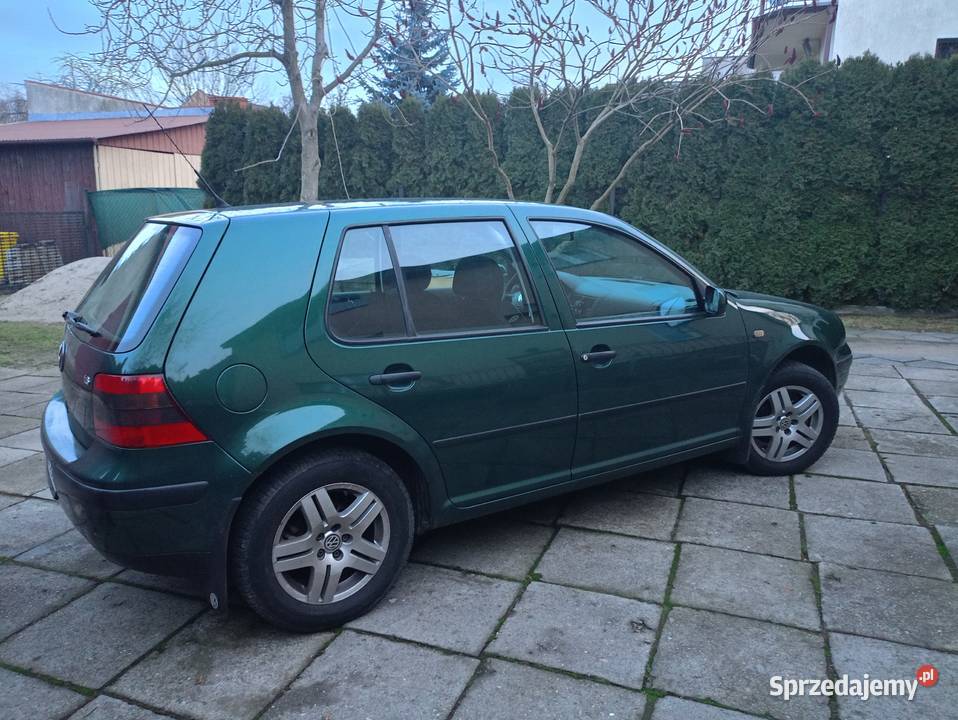Volkswagen Golf 16 se 101 zielony