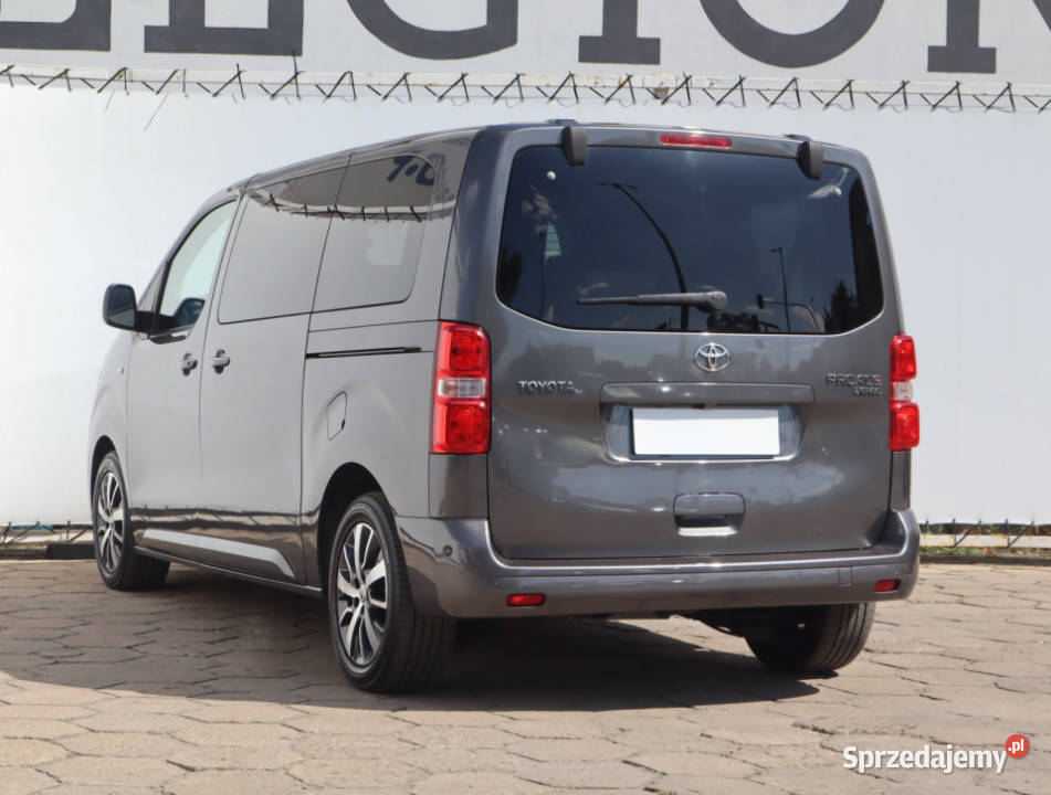 Toyota ProAce Verso 20 D4D przyciemniane szyby Łódź