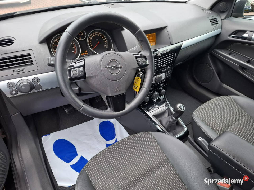 Opel Astra GTC 18 Benzyna Zadbany Serwisowany Lublin