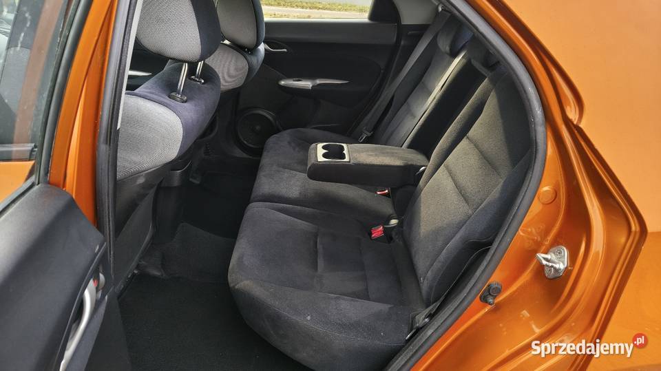 Honda Civic VIII UFO 14 benzyna 2008r z Niemiec pomarańczowy Toruń