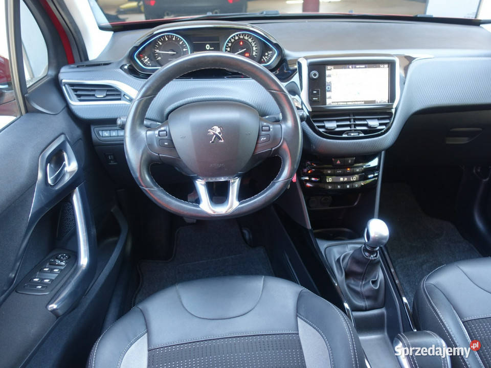 Peugeot 2008 12i Navi Klimatronik Ledy Alu komputer pokładowy