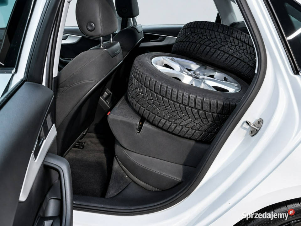 Audi A4 Limousine B9 2015 Sadlno