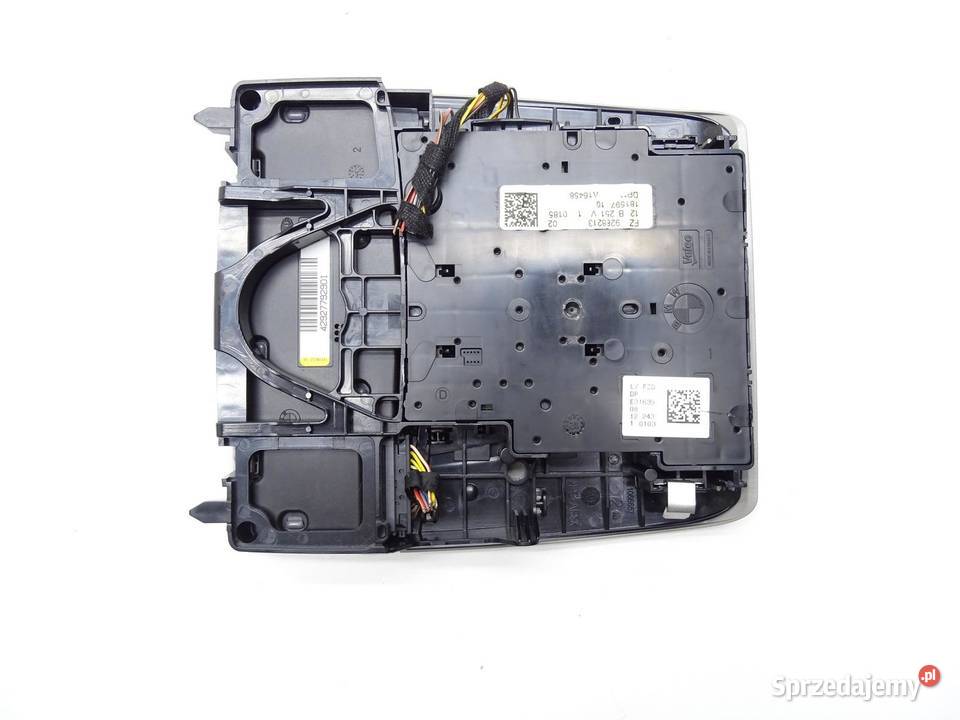 LAMPKA OŚWIETELNIE KABINY 9288213 BMW F20 F21 sprzedam