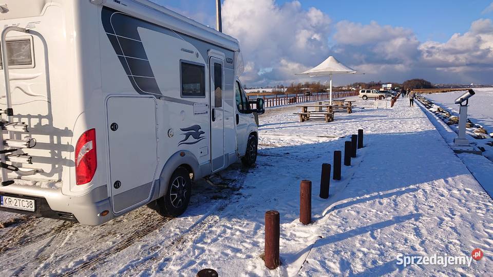 Kamper w stanie idealny do podróży pełny VAT Gdynia
