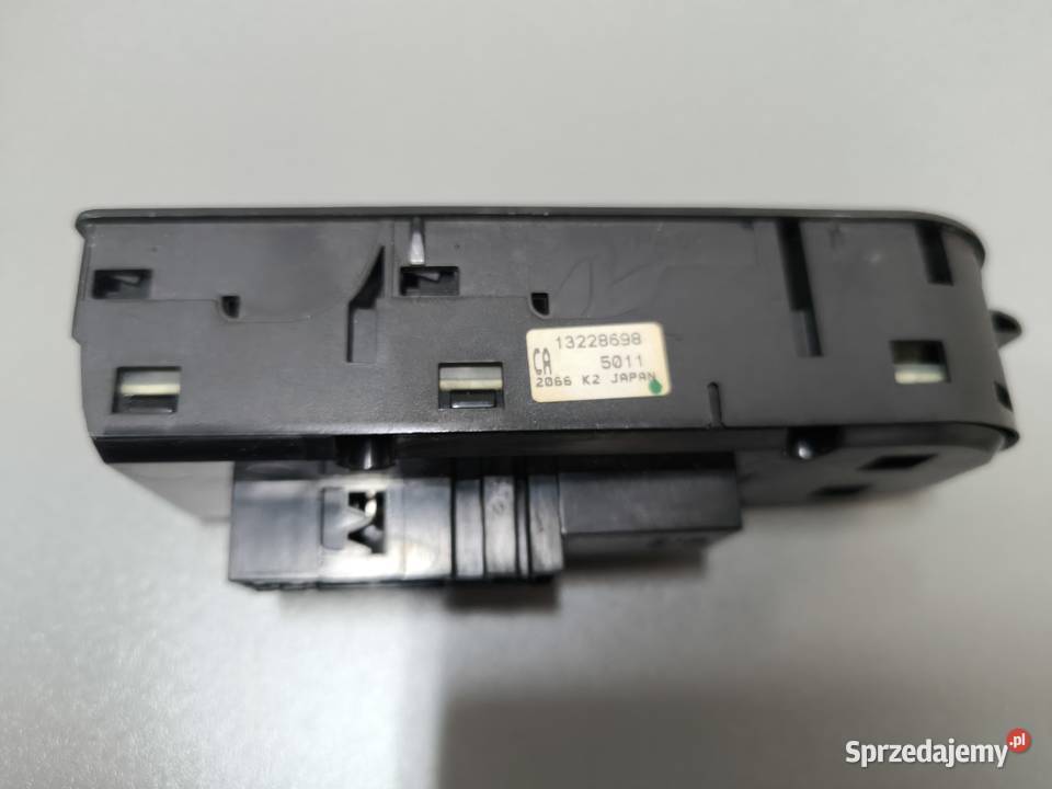 Przełącznik szyb Opel Zafira B kujawsko-pomorskie