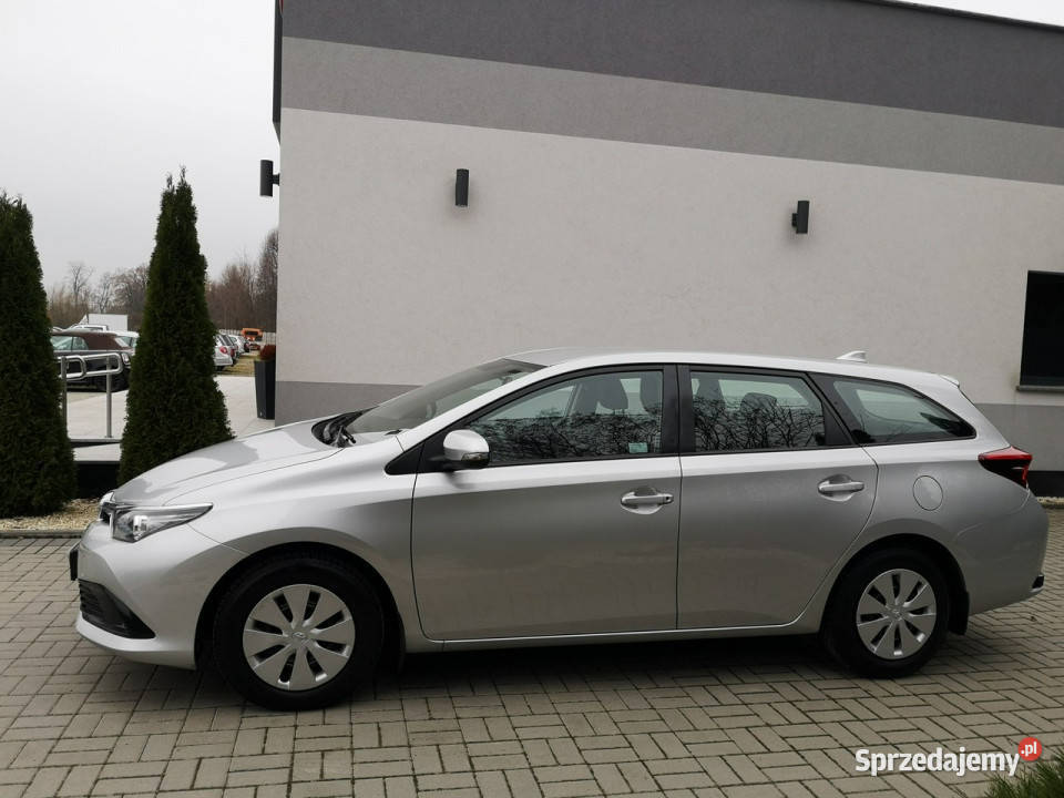 Toyota Auris 16 Benzyna 132 Salon LIFT 1Właś ASR (kontrola trakcji)