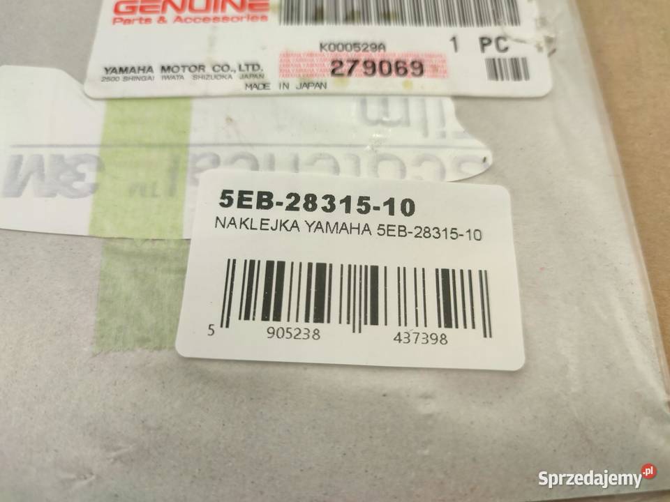 NAKLEJKA R6 NA CZACHĘ YAMAHA YZFR6 19992000 Emblematy