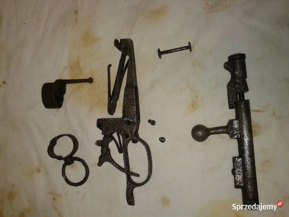 BERTIER części karabinu zdezelowanereplika sprzedam