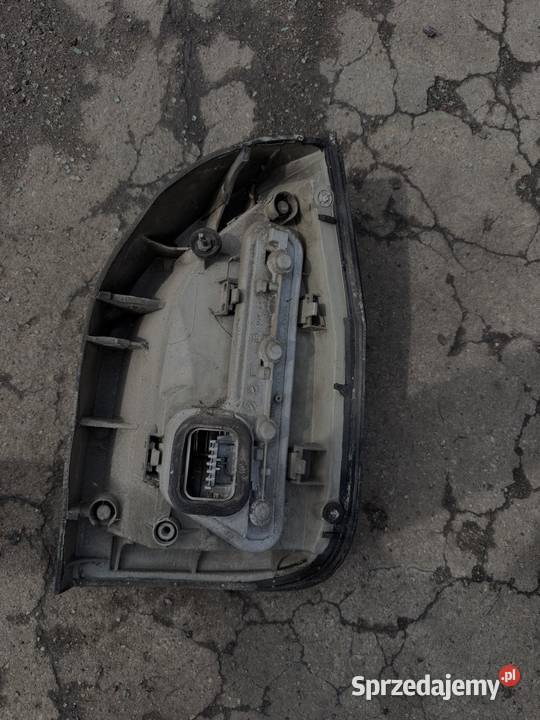 Lampa tył lewa Opel Zafira A osobowe wielkopolskie Ostrów Wielkopolski