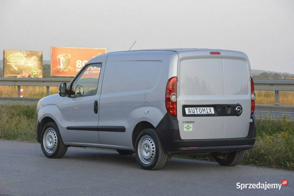 Opel Combo 14 Benzyna Gaz gwarancja przebiegu nieuszkodzony Sędziszów Małopolski