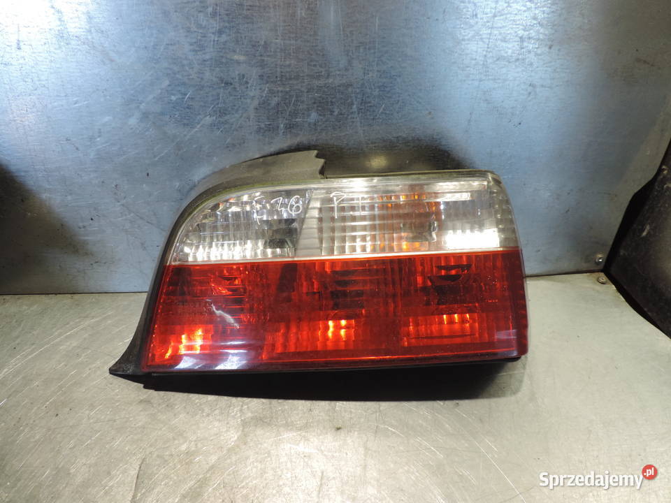 BMW 3 E36 CABRIO LAMPA PRAWY TYŁ prawe Lampy tylne małopolskie