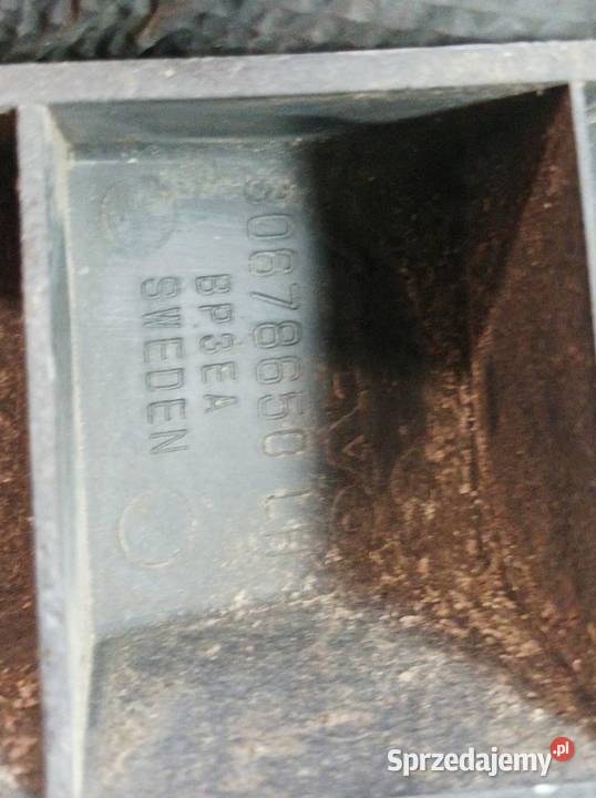 ŚLIZG ZDERZAKA TYŁ KOMPLET 30678651RH Volvo XC