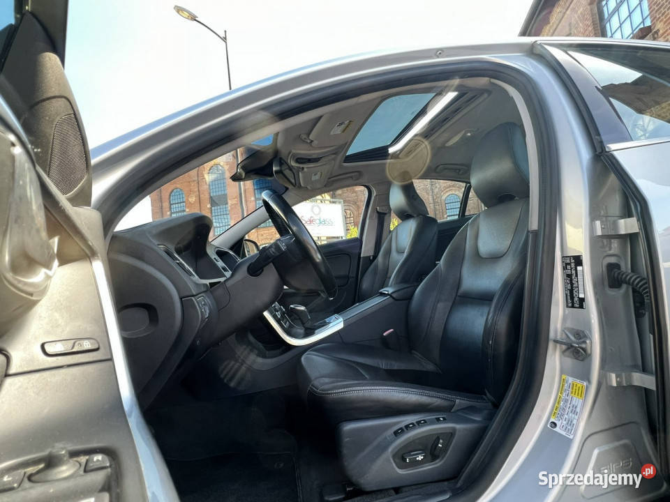 Volvo S60 25T T5 AWD KeyLess Go Skóra Alu 4x4 II