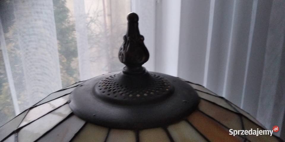 Tiffany klosz witrażowy