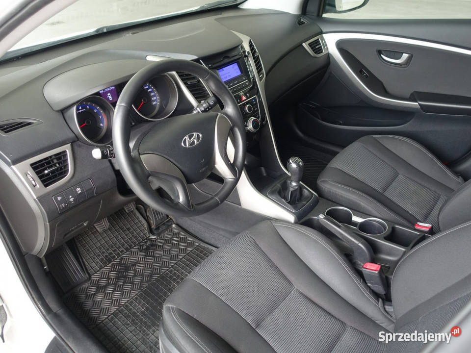 Hyundai i30 14 Ben100CzujparkowaniaKsSerwis II kurtyny powietrzne Lublin sprzedam