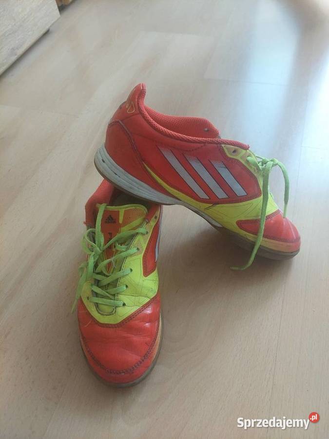 Buty sportowe chłopięce Adidas rozmiar 37 Sportowe świętokrzyskie Ostrowiec Świętokrzyski sprzedam