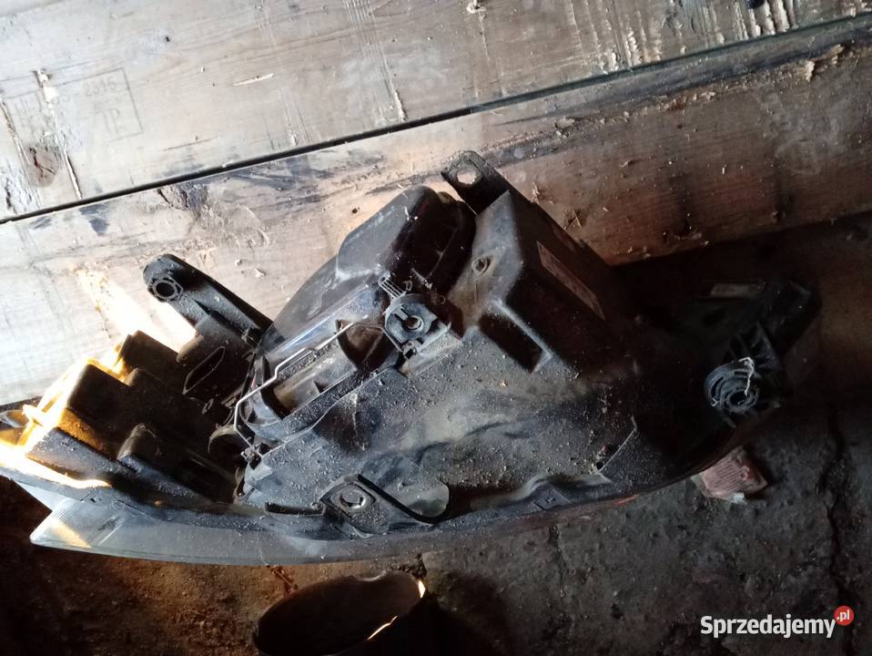 Lampa przednia prawa Seata Ibiza 2014 Motoryzacja Gorzów Wielkopolski sprzedam