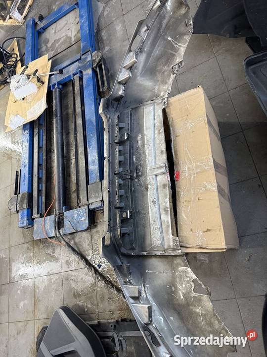 DOKŁADKA ZDERZAKA PRZÓD CV4J17F775A FORD KUGA osobowe świętokrzyskie Radlin