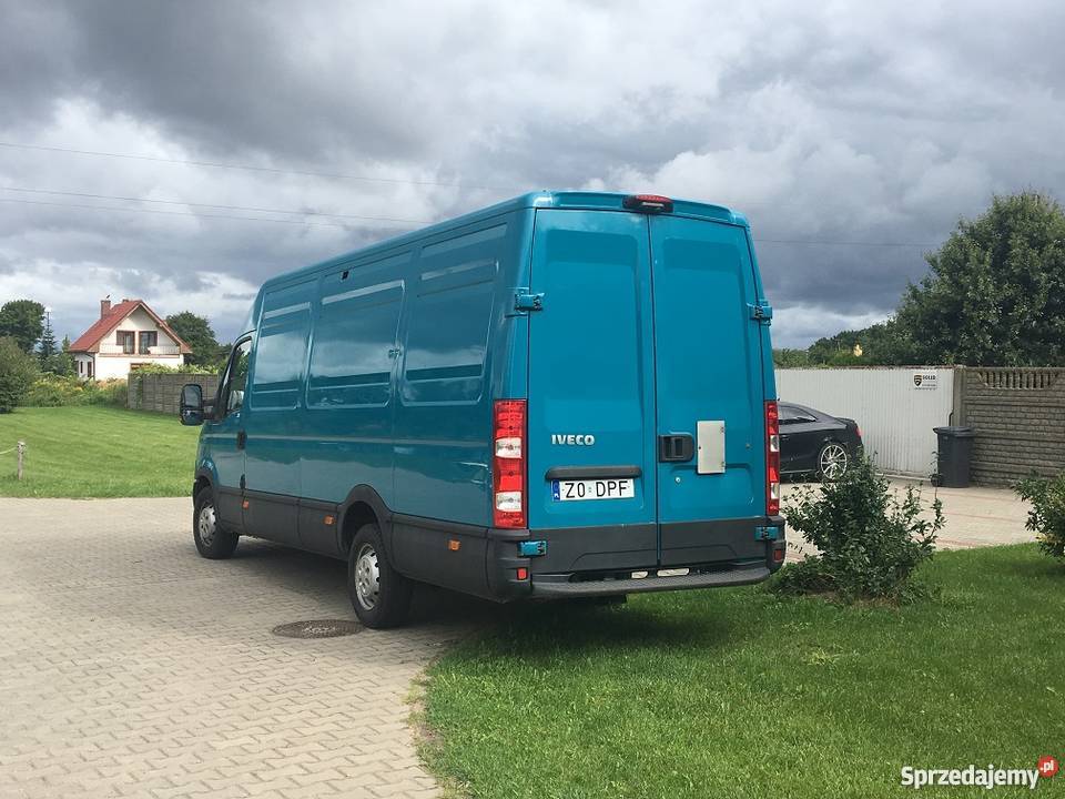 Wypożycz samochodów bus IVECO MAXi 80 doba Wynajem pojazdów