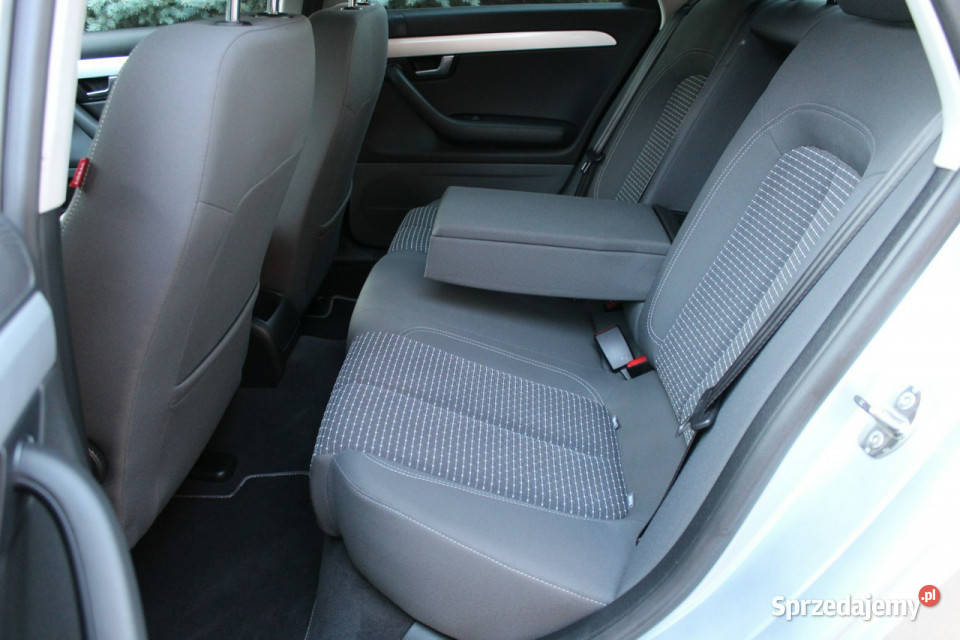 Seat Exeo 18 MPI Turbo 150 Super Stan I 2008 światła przeciwmgielne
