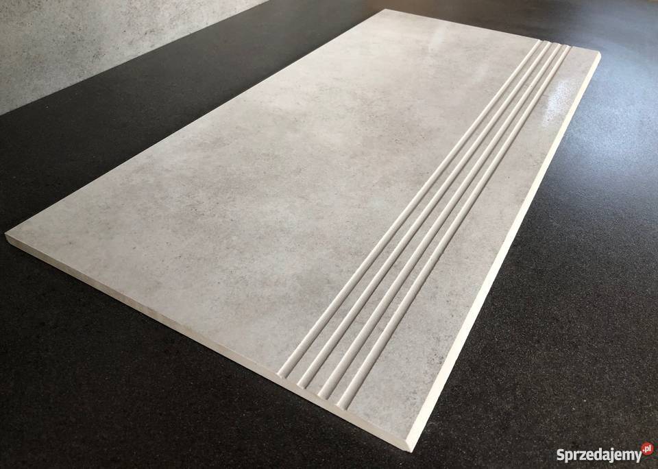 Betonowe schody 30X60 szare płytki BETON POŁYSK Łask