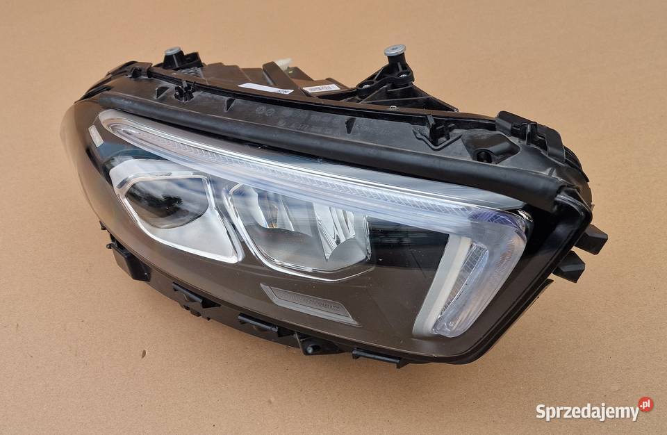 MERCEDES AKLASA W177 REFLEKTOR LAMPA PRAWA Bieleń