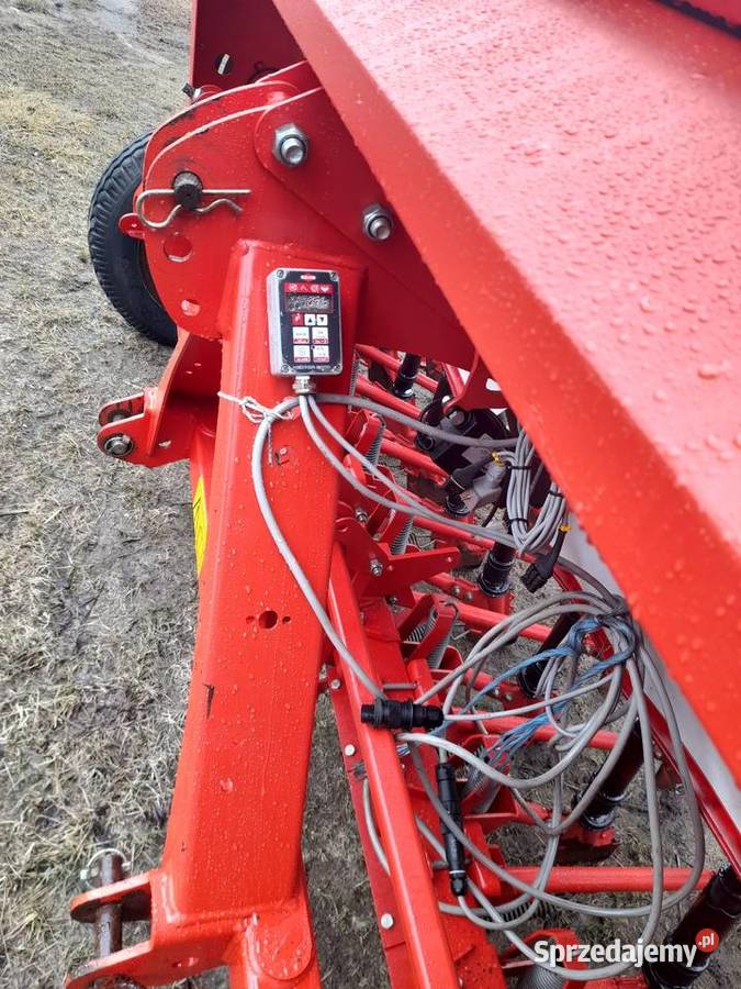 Siewnik zbożwy Kuhn premia 300 Radomsko sprzedam
