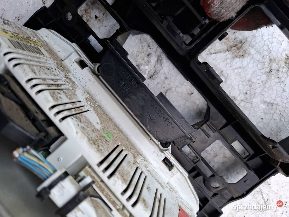 Konsola Panel Środkowy Radio Ford Mondeo MK3 osobowe Wisznice