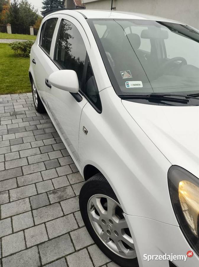 Opel Corsa D 13 CDTI produkcji 2014 biały Nasiegniewo