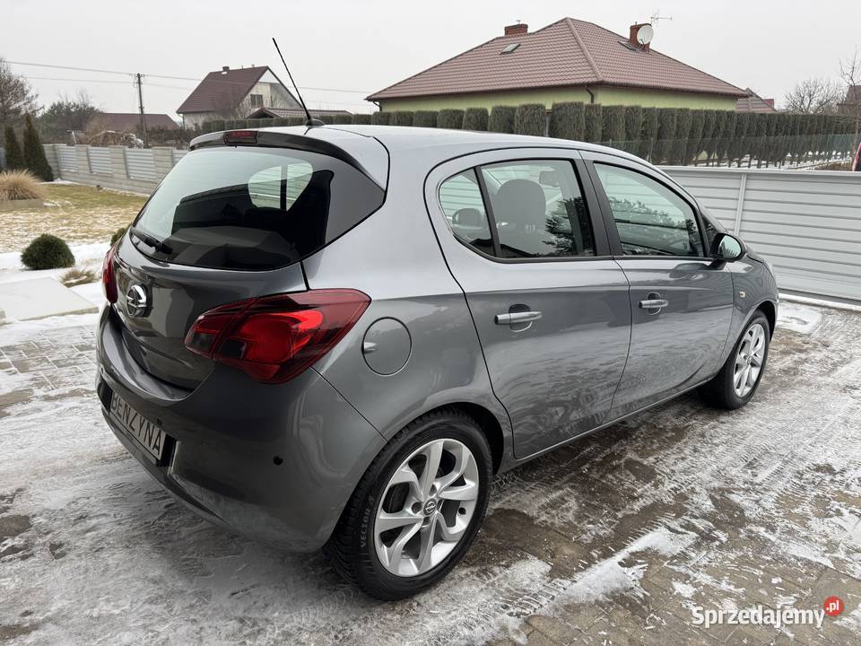 Opel Corsa 14 BENZYNA Klimatyzacja Nawigacja światła do jazdy dziennej Konin