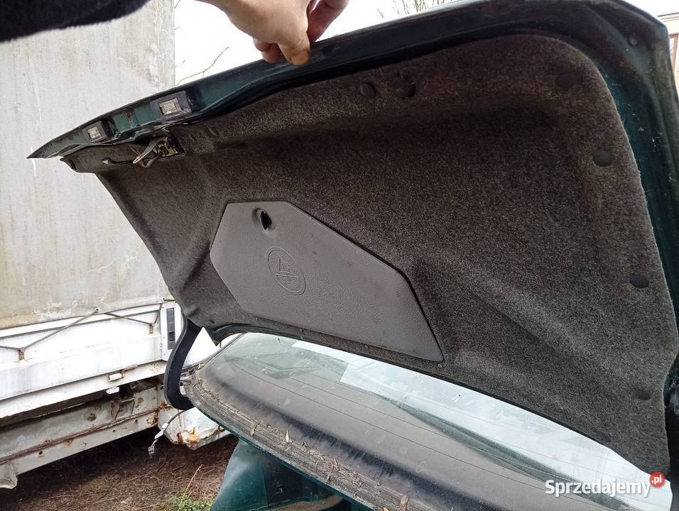 BMW E32 klapa bagaznika Tomaszów Mazowiecki