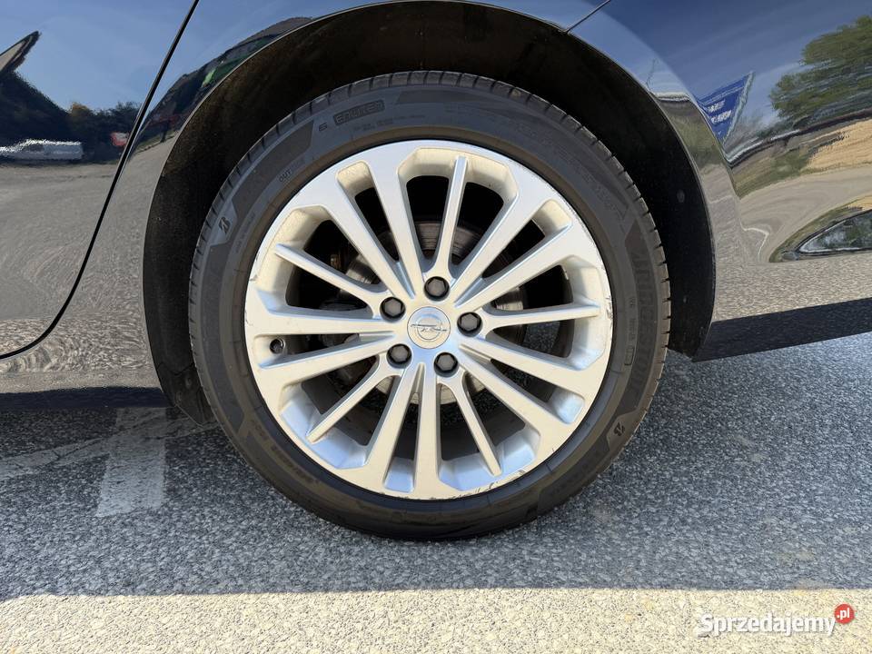 Opel Insignia 20 DIESEL Klimatronik Nawigacja czujnik martwego pola Insignia Konin