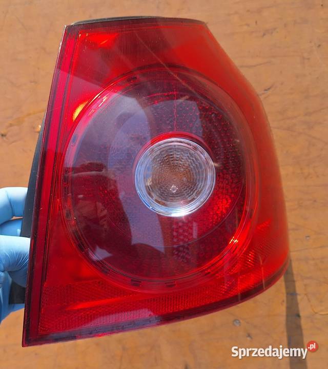 VW GOLF V LAMPA TYLNA 1K6945096E PRAWA Lampy tylne mazowieckie Radom