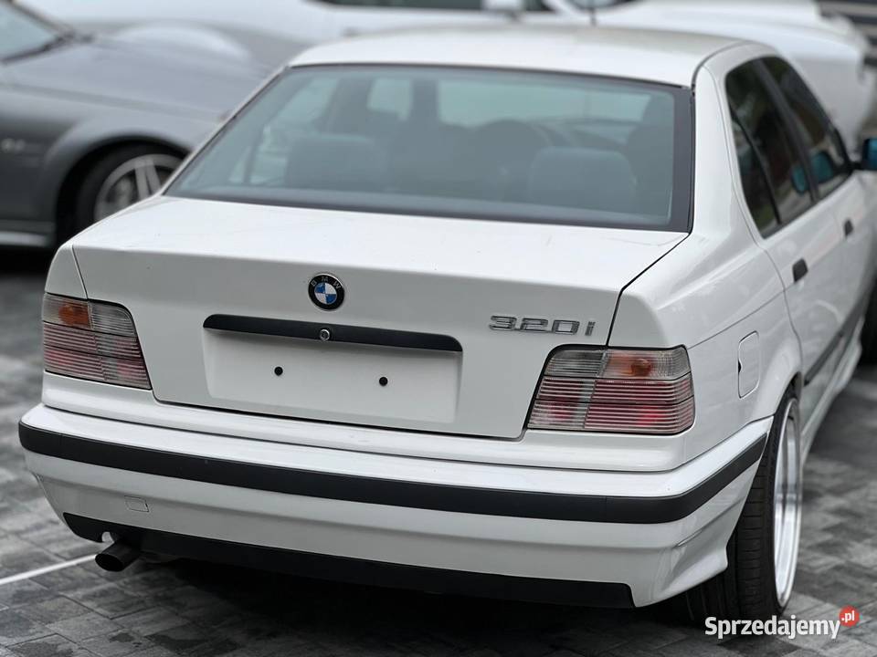 Bmw E36 320i Ideał bez rdzy w pierwszym lakierze Ostrowiec Świętokrzyski