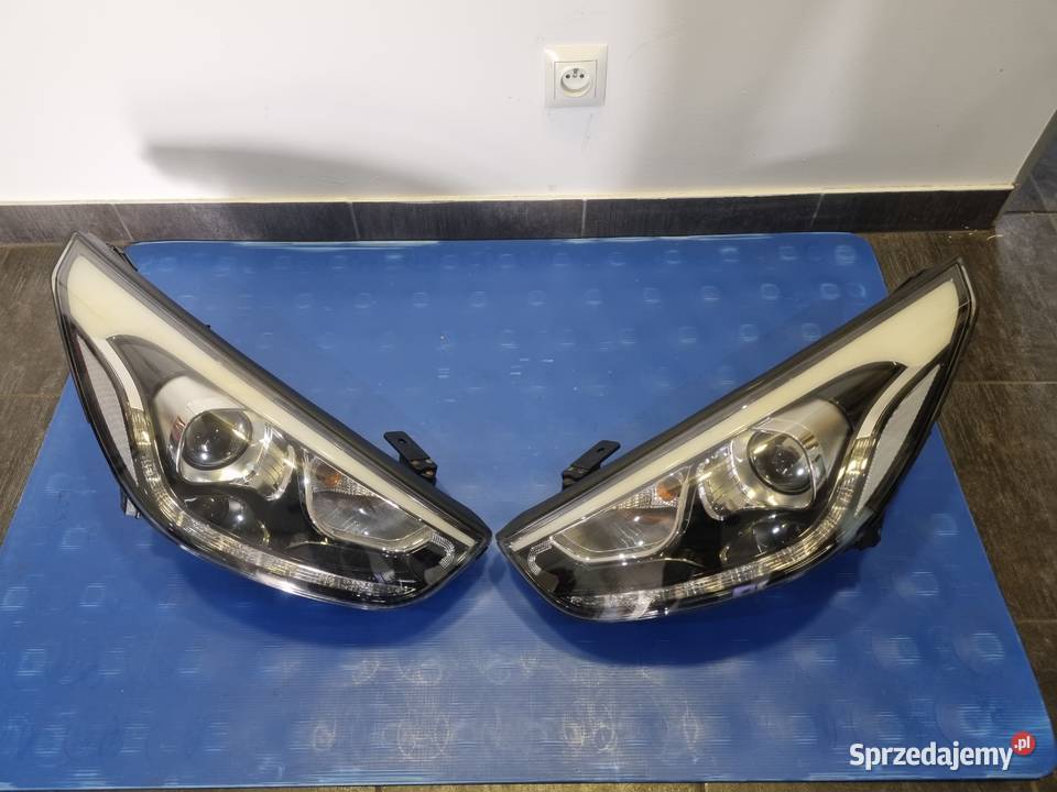 LAMPY KOMPLETNE HYUNDAI IX 35 XENON osobowe Lampy przednie Skierniewice
