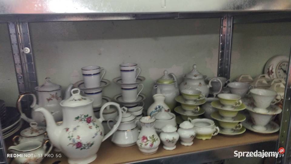 Szkło Kolorowe Porcelana Kruszyły Wiązów