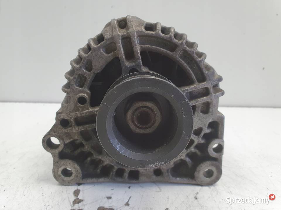 VW Bora 19 TDI ALTERNATOR bosch 06F903023F 140A Janów sprzedam