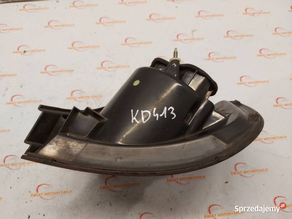 VW GOLF V PLUS 06r lampa lewa tył 5M0945095N