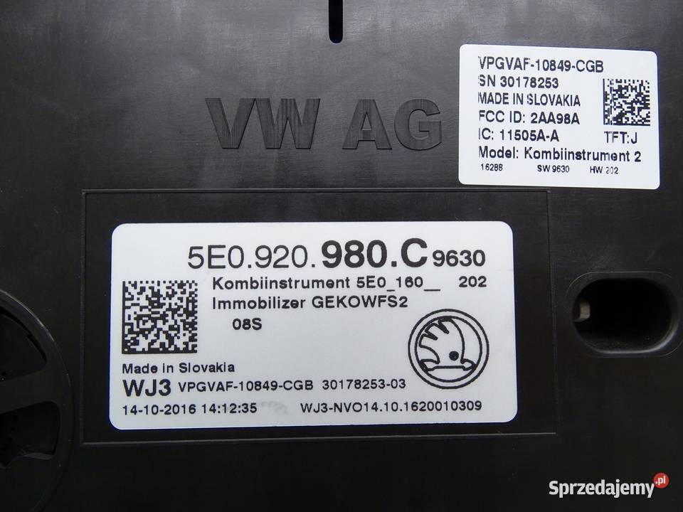 LICZNIK ZEGARY SKODA OCTAVIA III 14 TSI 16R